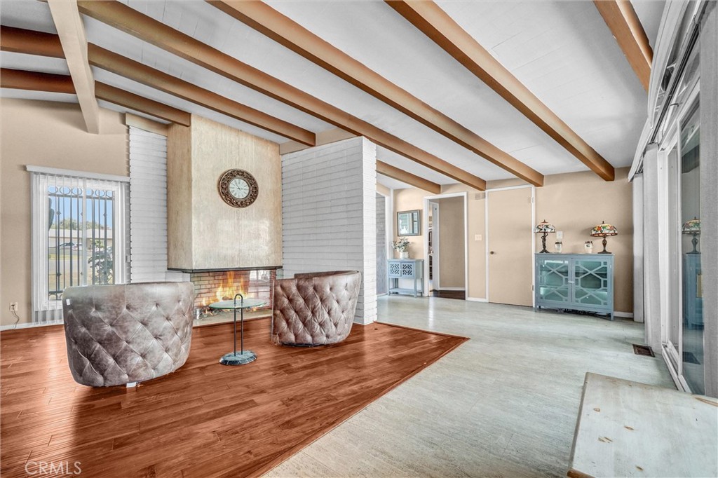 994 North Cleveland Street Orange, CA 92867 - Photo 10 of 53 a view of a livingroom with furniture and windows