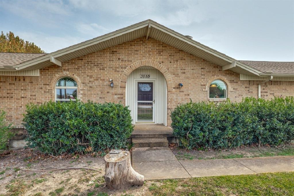 3550 Whiteley Road Wylie, TX 75098 - Photo 2 of 25 a front view of a house with garden
