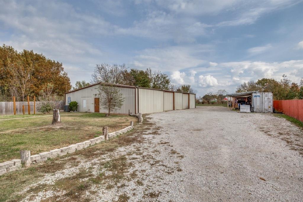 3550 Whiteley Road Wylie, TX 75098 - Photo 23 of 25 a view of a dry yard with wooden fence