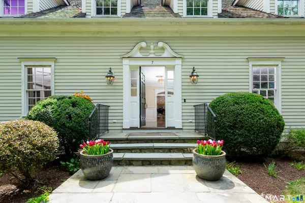 $2,875,000 | 7 Old Hyde Road, Weston, CT 06883