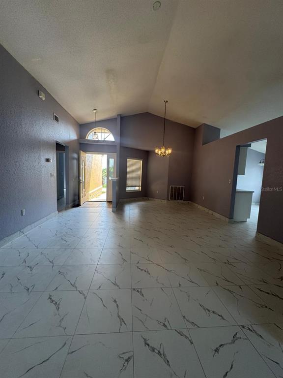 6565 Crews Vue Loop Lakeland, FL 33813 - Photo 3 of 15