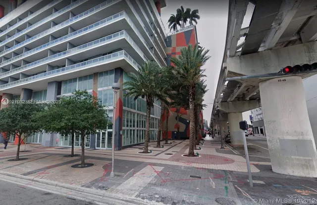 $435,000 | 50 Biscayne Boulevard, Unit 3807, Miami, FL 33132