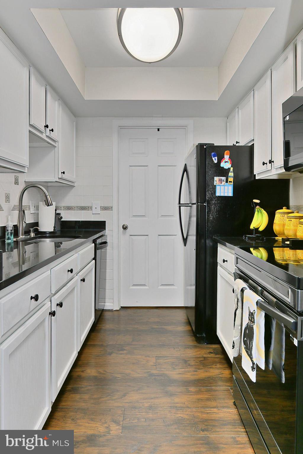 14805 Rydell Road, Unit 202 Centreville, VA 20121 - Photo 13 of 33 Gallery Image 13