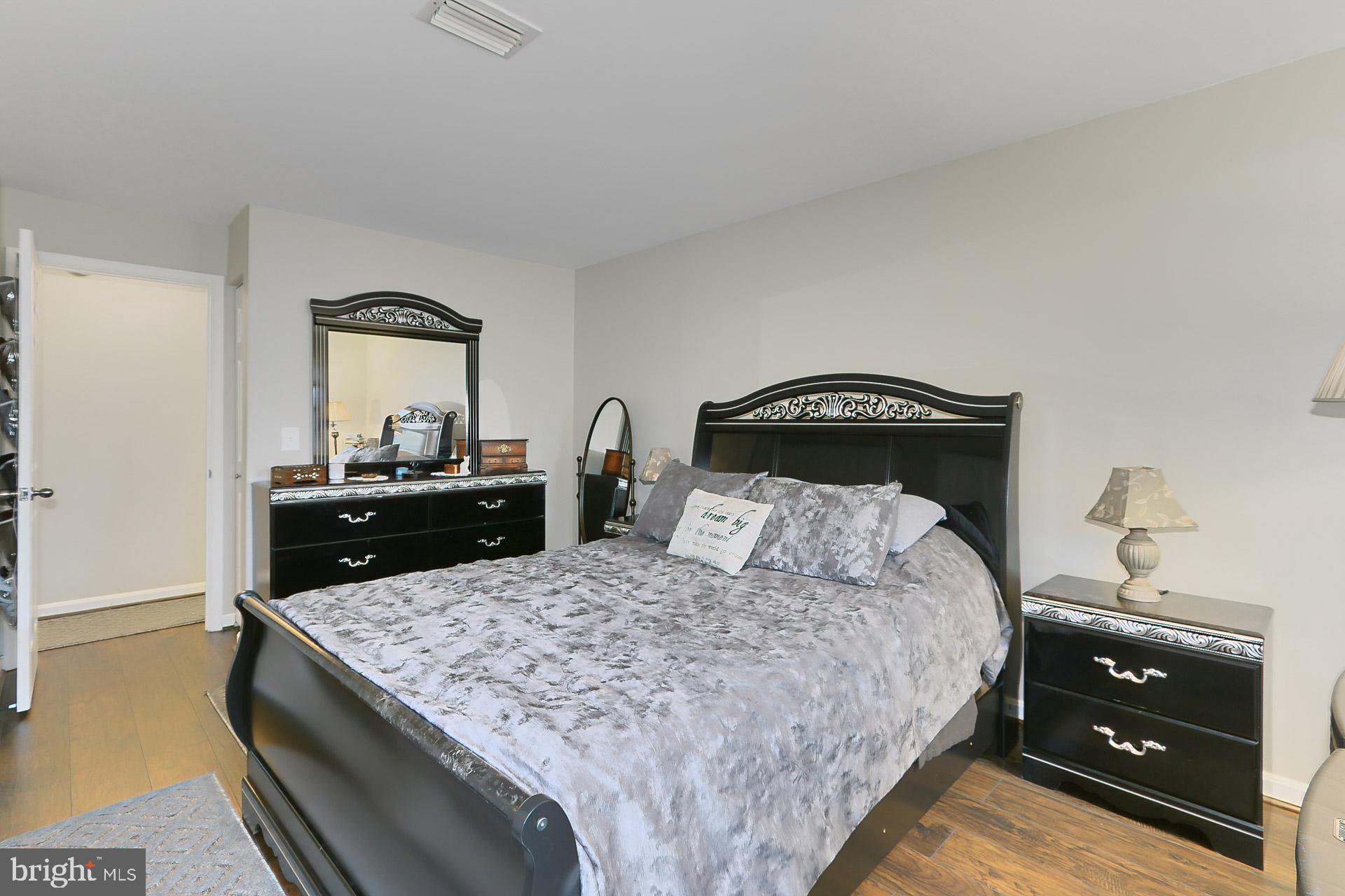14805 Rydell Road, Unit 202 Centreville, VA 20121 - Photo 19 of 33 Gallery Image 19