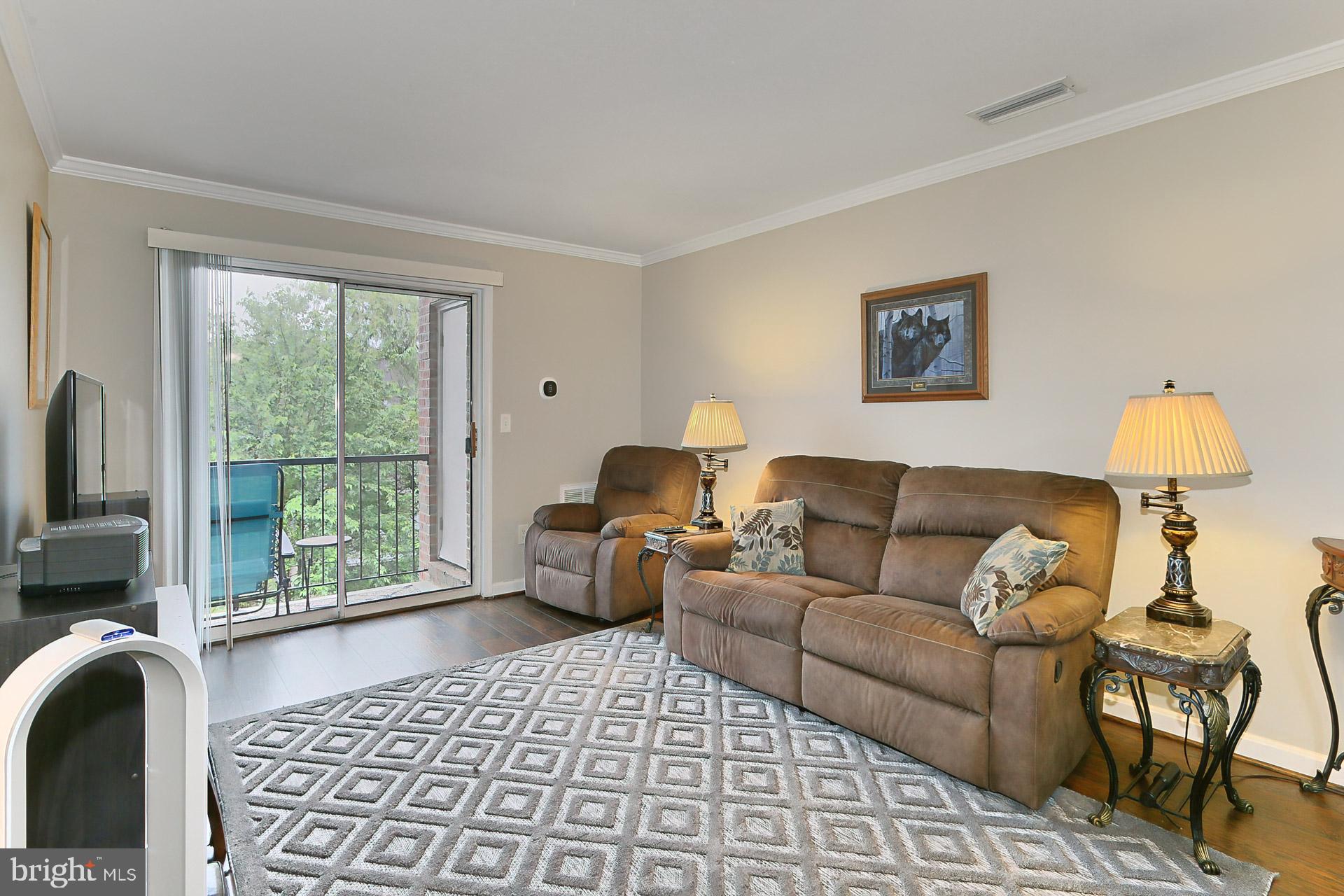 14805 Rydell Road, Unit 202 Centreville, VA 20121 - Photo 6 of 33 Gallery Image 6