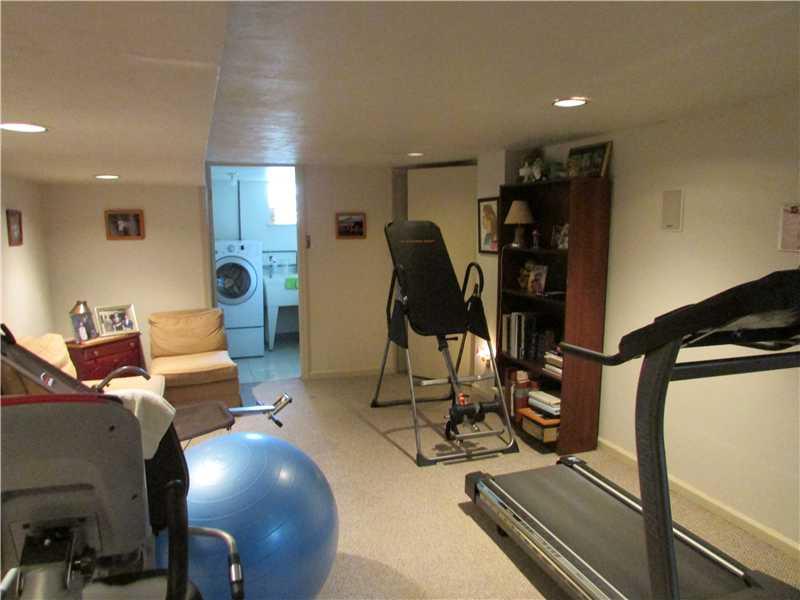 4441 Stilley Road Whitehall, PA 15227 - Photo 20 of 25 Great Room.