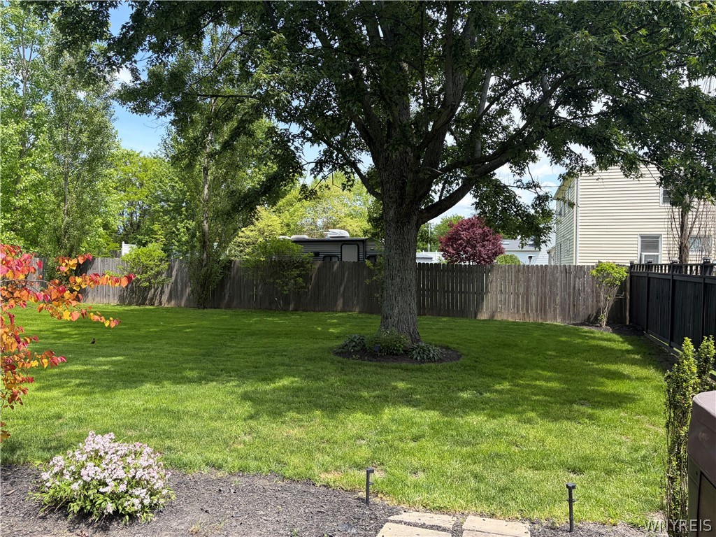 1076 Klein Road Amherst, NY 14221 - Photo 2 of 4