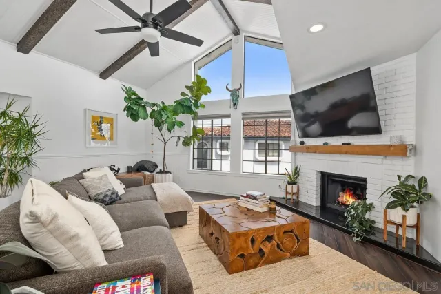 $5,500 | 2322 La Costa Avenue, Unit A, Carlsbad, CA 92009