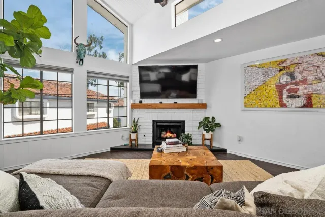 $5,500 | 2322 La Costa Avenue, Unit A, Carlsbad, CA 92009