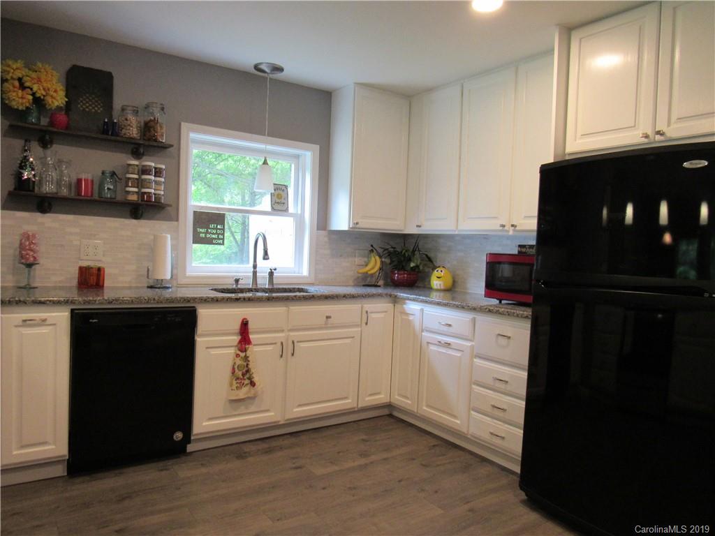 9635 Autumn Circle Davidson, NC 28036 - Photo 2 of 36