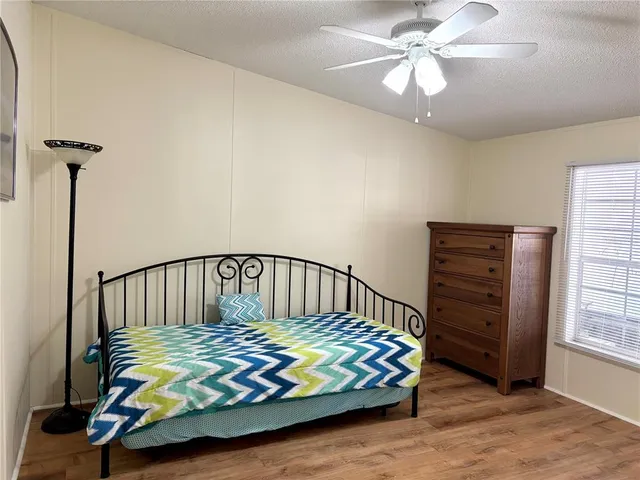 $250,000 | 224 Port Royal Lane, Apollo Beach, FL 33572