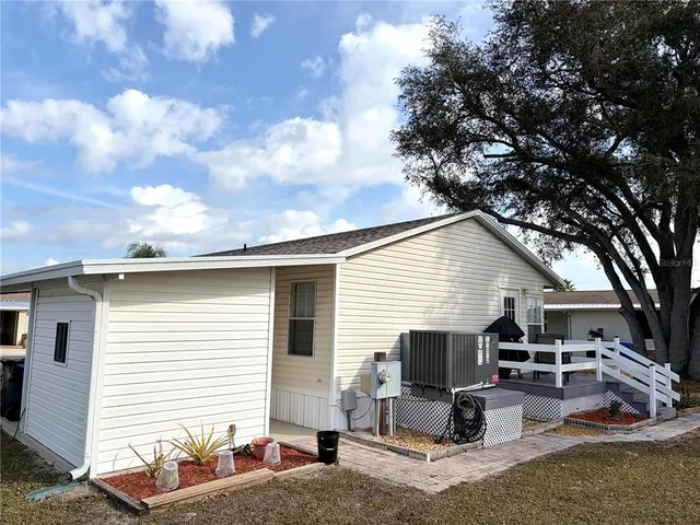 $250,000 | 224 Port Royal Lane, Apollo Beach, FL 33572