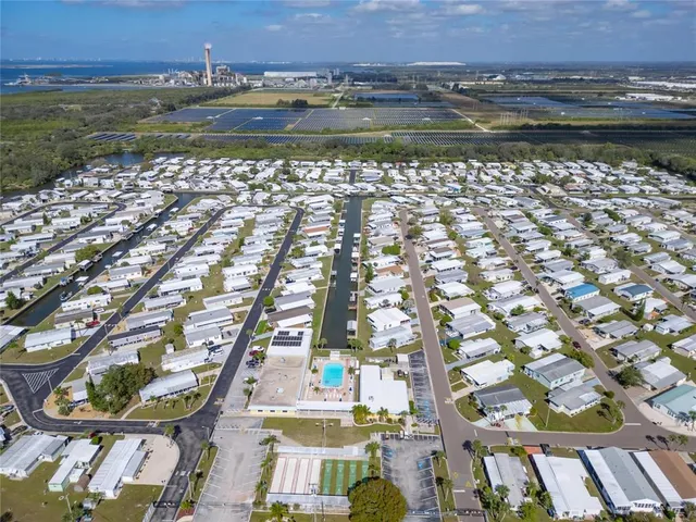 $250,000 | 224 Port Royal Lane, Apollo Beach, FL 33572