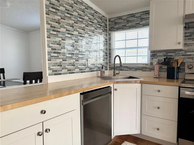 $250,000 | 224 Port Royal Lane, Apollo Beach, FL 33572