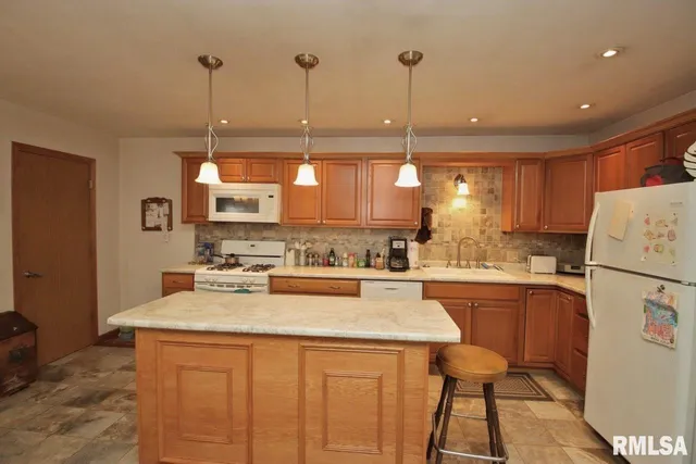 $175,000 | 1314 Veerman Street, Pekin, IL 61554