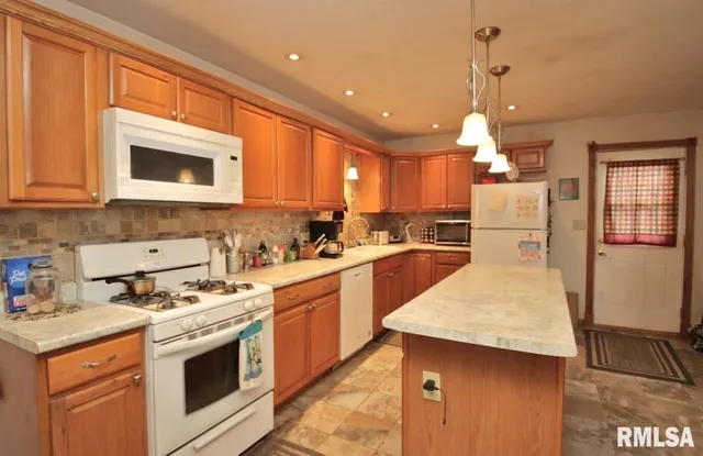 $175,000 | 1314 Veerman Street, Pekin, IL 61554