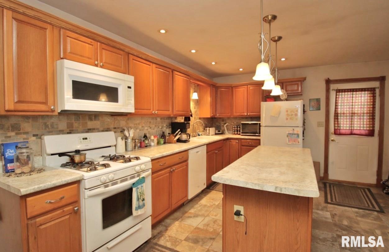 1314 Veerman Street Pekin, IL 61554 - Photo 19 of 38