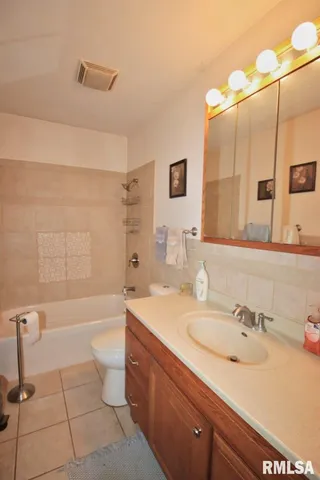 $175,000 | 1314 Veerman Street, Pekin, IL 61554