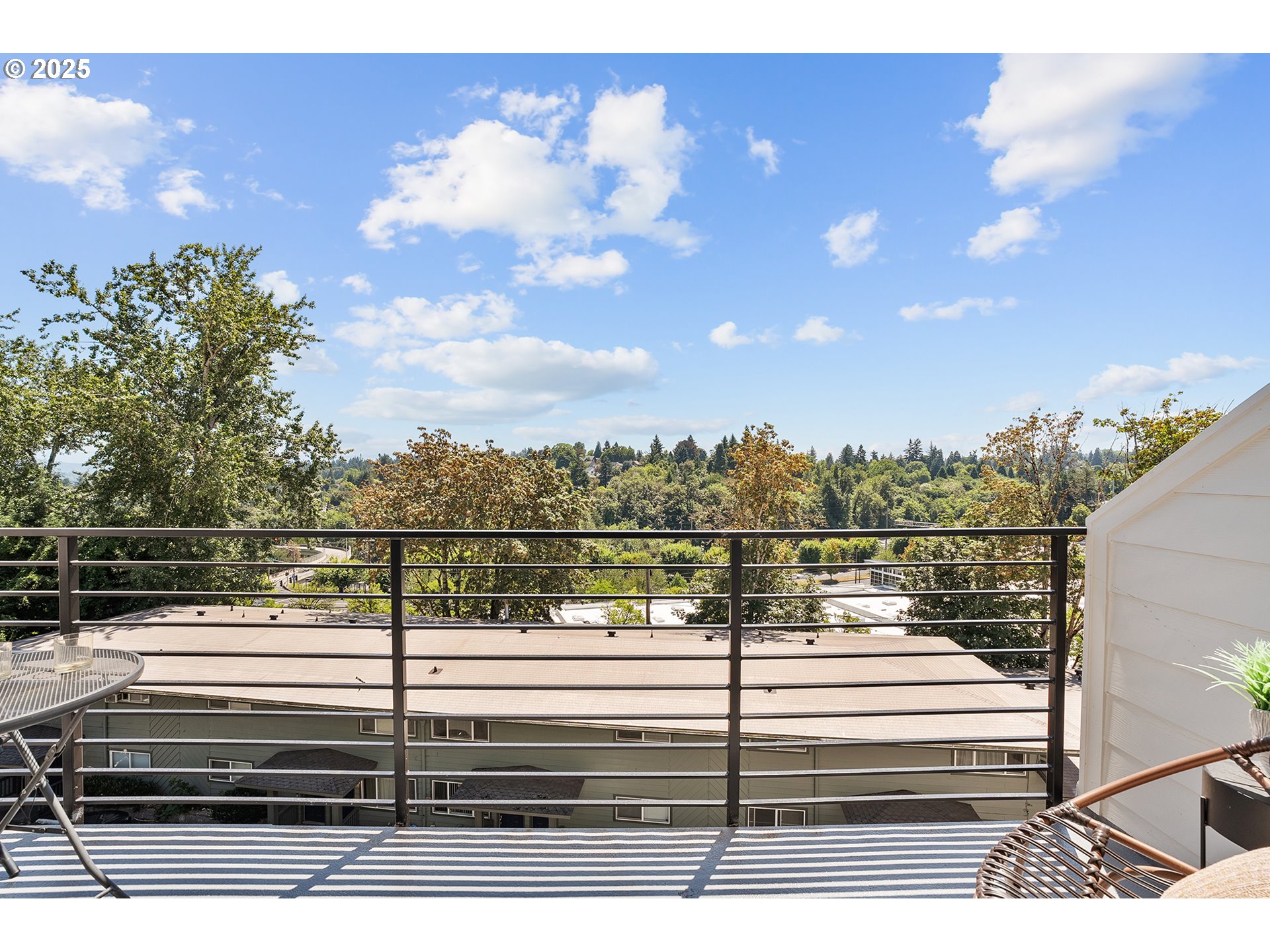 7298 Southwest 13th Drive Portland, OR 97219 - Photo 11 of 38 Balcony