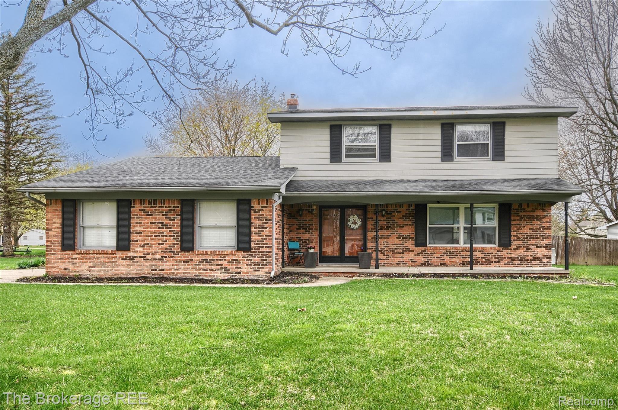 5286 North Georgetown Road Grand Blanc, MI 48439 - Photo 1 of 42 DSC_1648-HDR(5).jpg