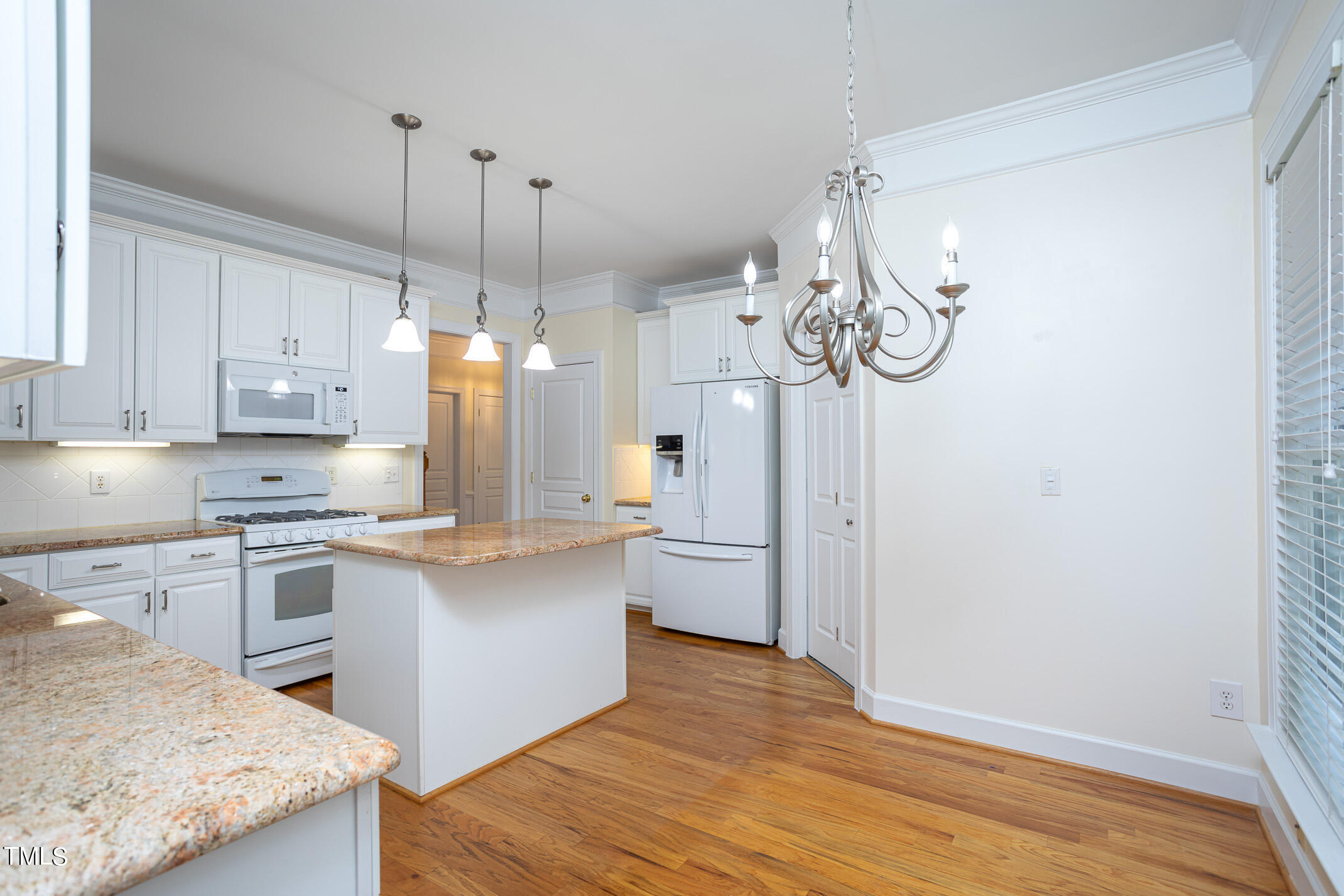 3901 Sunset Maple Court Raleigh, NC 27612 - Photo 5 of 39 havasy-3901-sunset-maple-3