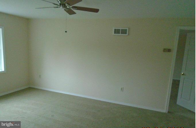 8607 Oak Road Baltimore, MD 21219 - Photo 4 of 12 Bedroom