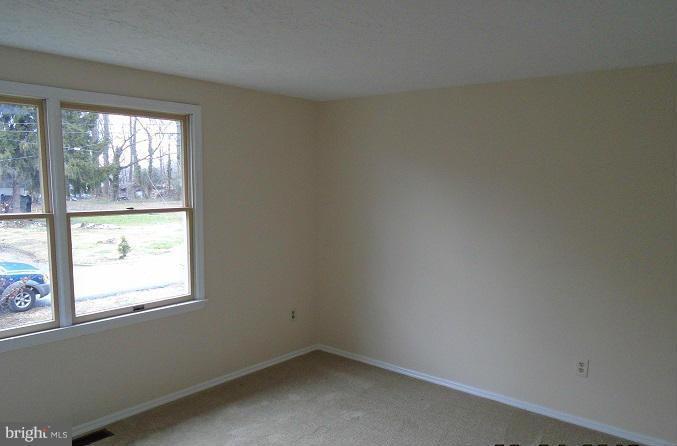 8607 Oak Road Baltimore, MD 21219 - Photo 5 of 12 Bedroom