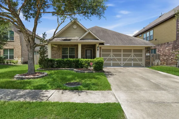 $379,900 | 4415 Pne Holw Trace, Houston, TX 77084