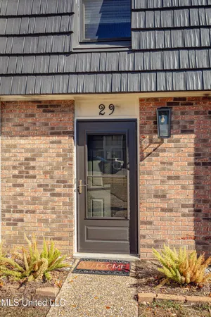 $439,000 | 527 Front Beach Drive, Unit 29, Ocean Springs, MS 39564