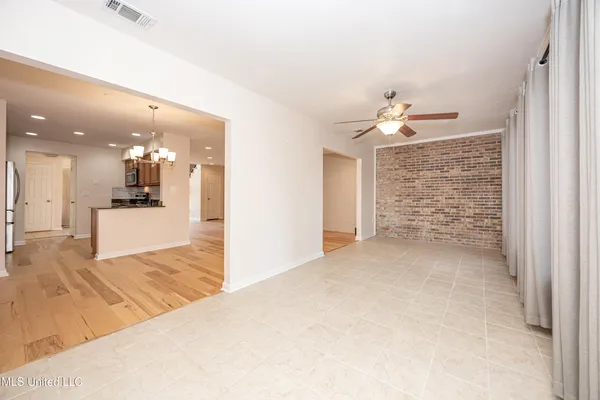 $429,000 | 527 Front Beach Drive, Unit 29, Ocean Springs, MS 39564