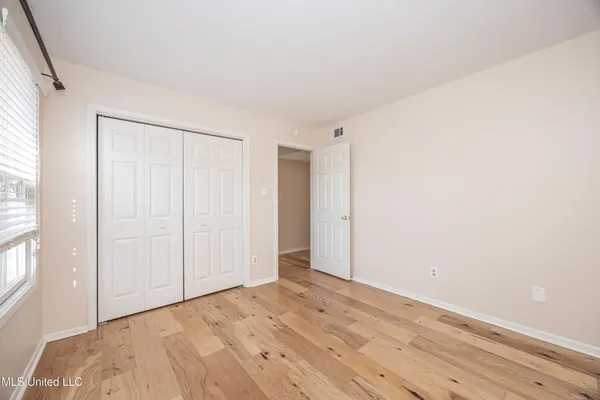 $429,000 | 527 Front Beach Drive, Unit 29, Ocean Springs, MS 39564
