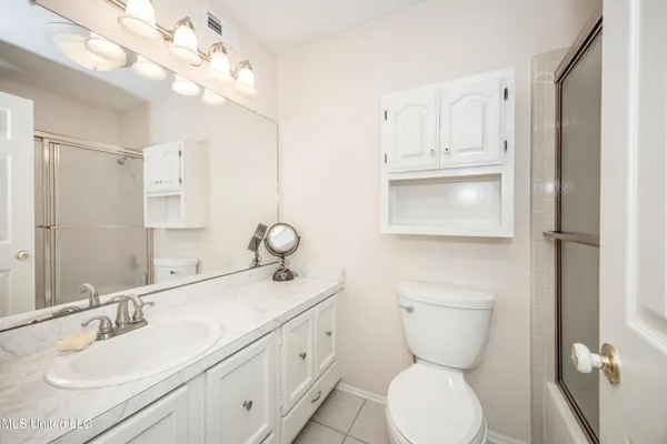 $439,000 | 527 Front Beach Drive, Unit 29, Ocean Springs, MS 39564