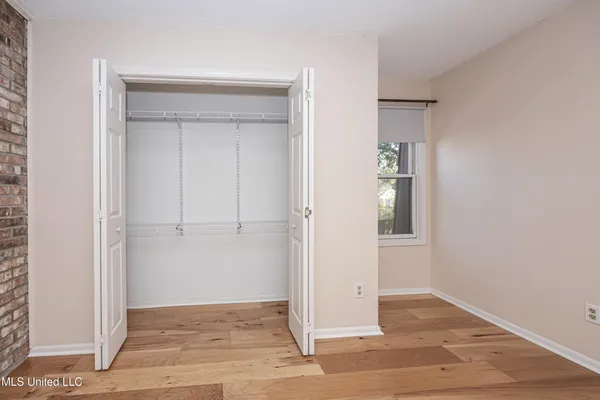 $429,000 | 527 Front Beach Drive, Unit 29, Ocean Springs, MS 39564