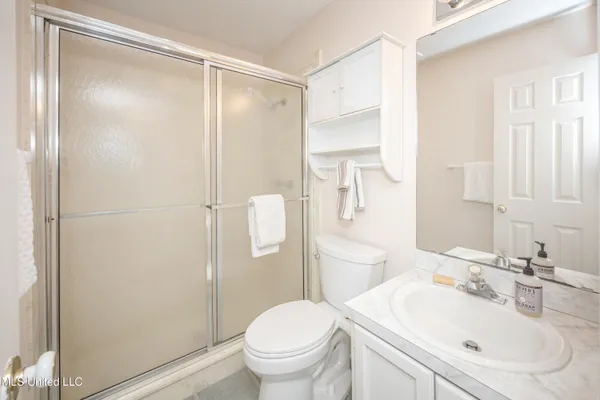 $439,000 | 527 Front Beach Drive, Unit 29, Ocean Springs, MS 39564