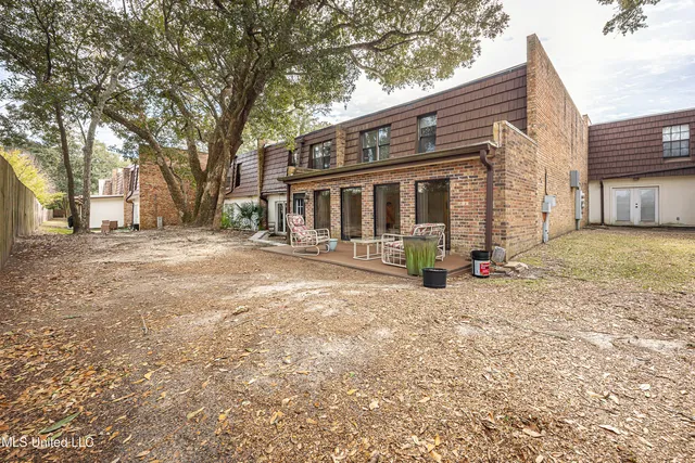 $439,000 | 527 Front Beach Drive, Unit 29, Ocean Springs, MS 39564