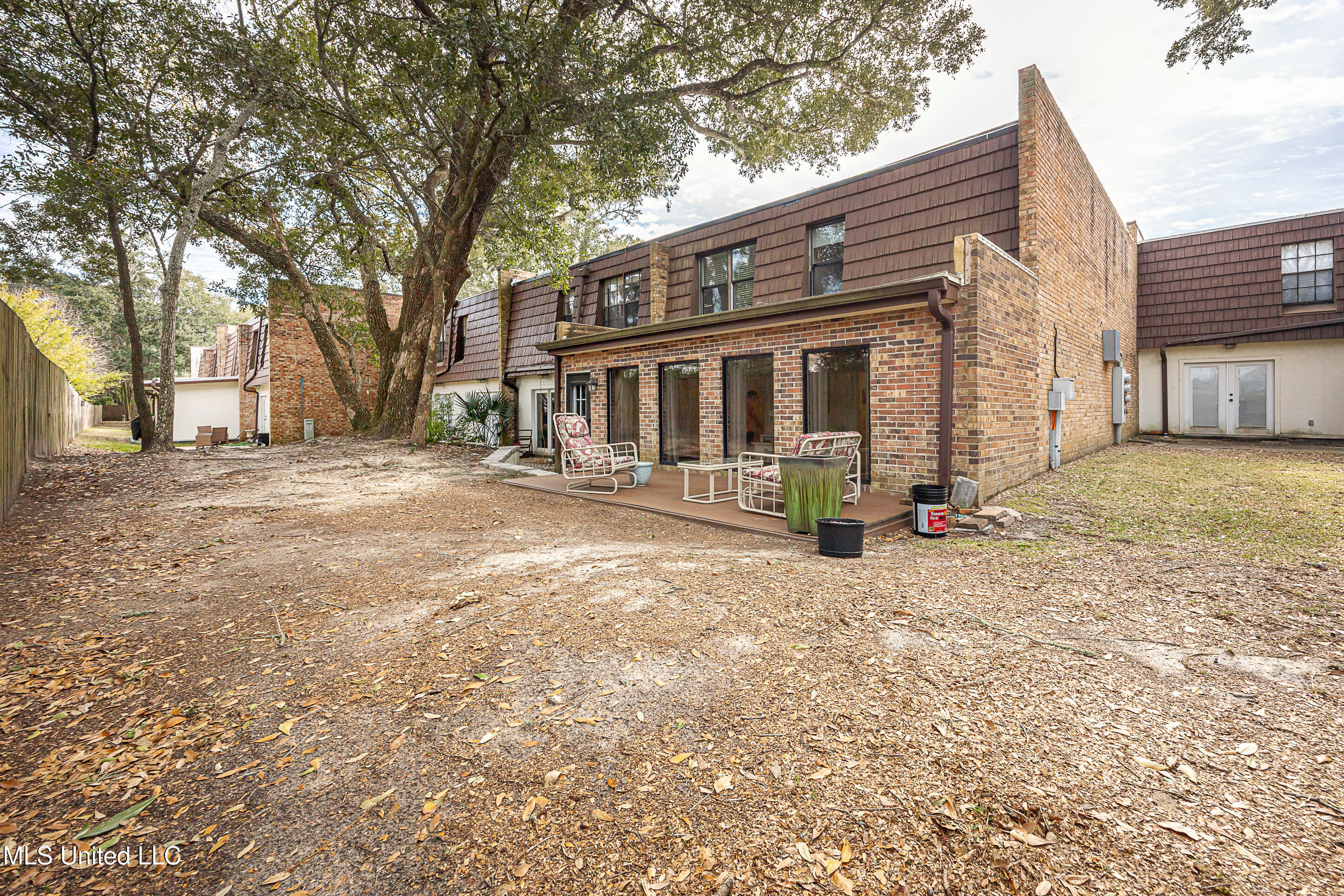 527 Front Beach Drive, Unit 29 Ocean Springs, MS 39564 - Photo 43 of 117 IMG_4285