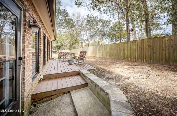 $429,000 | 527 Front Beach Drive, Unit 29, Ocean Springs, MS 39564