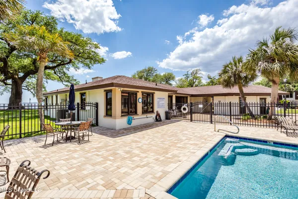 $429,000 | 527 Front Beach Drive, Unit 29, Ocean Springs, MS 39564