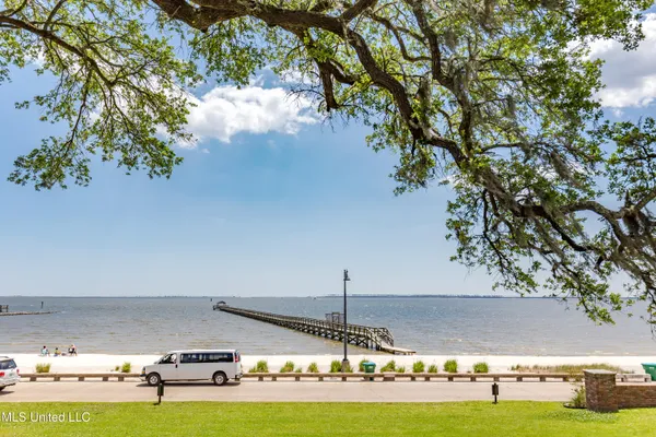 $429,000 | 527 Front Beach Drive, Unit 29, Ocean Springs, MS 39564