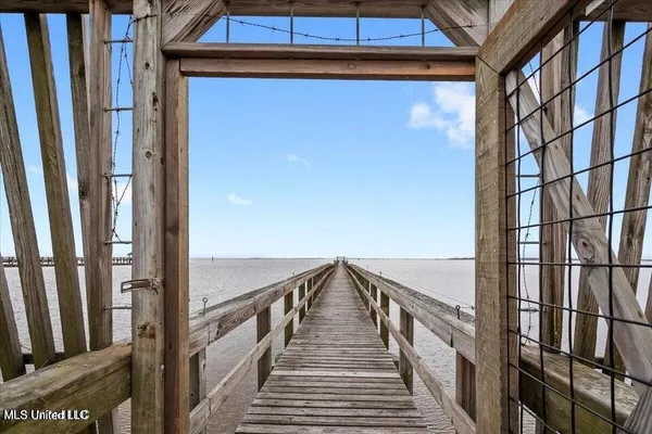 $429,000 | 527 Front Beach Drive, Unit 29, Ocean Springs, MS 39564