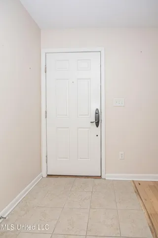 $439,000 | 527 Front Beach Drive, Unit 29, Ocean Springs, MS 39564