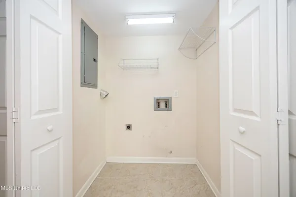 $439,000 | 527 Front Beach Drive, Unit 29, Ocean Springs, MS 39564