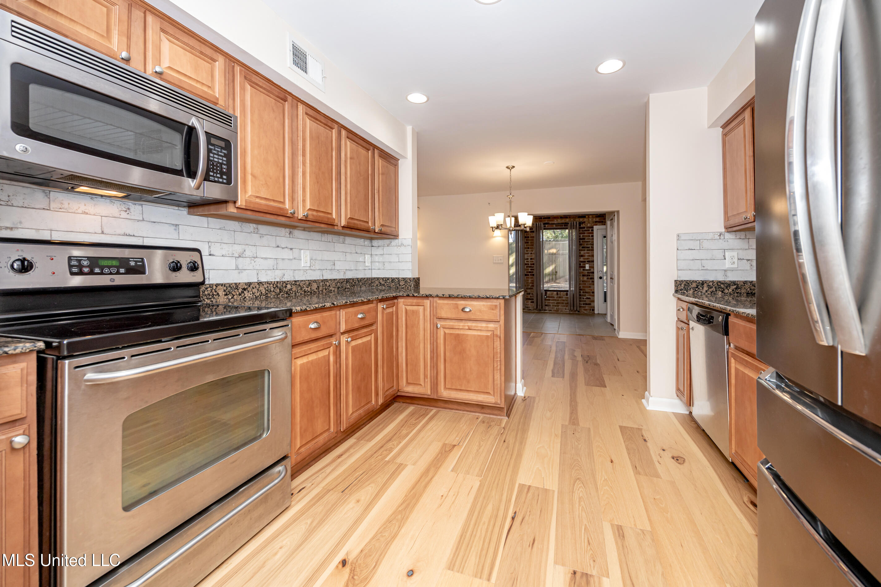 527 Front Beach Drive, Unit 29 Ocean Springs, MS 39564 - Photo 82 of 117 IMG_5117