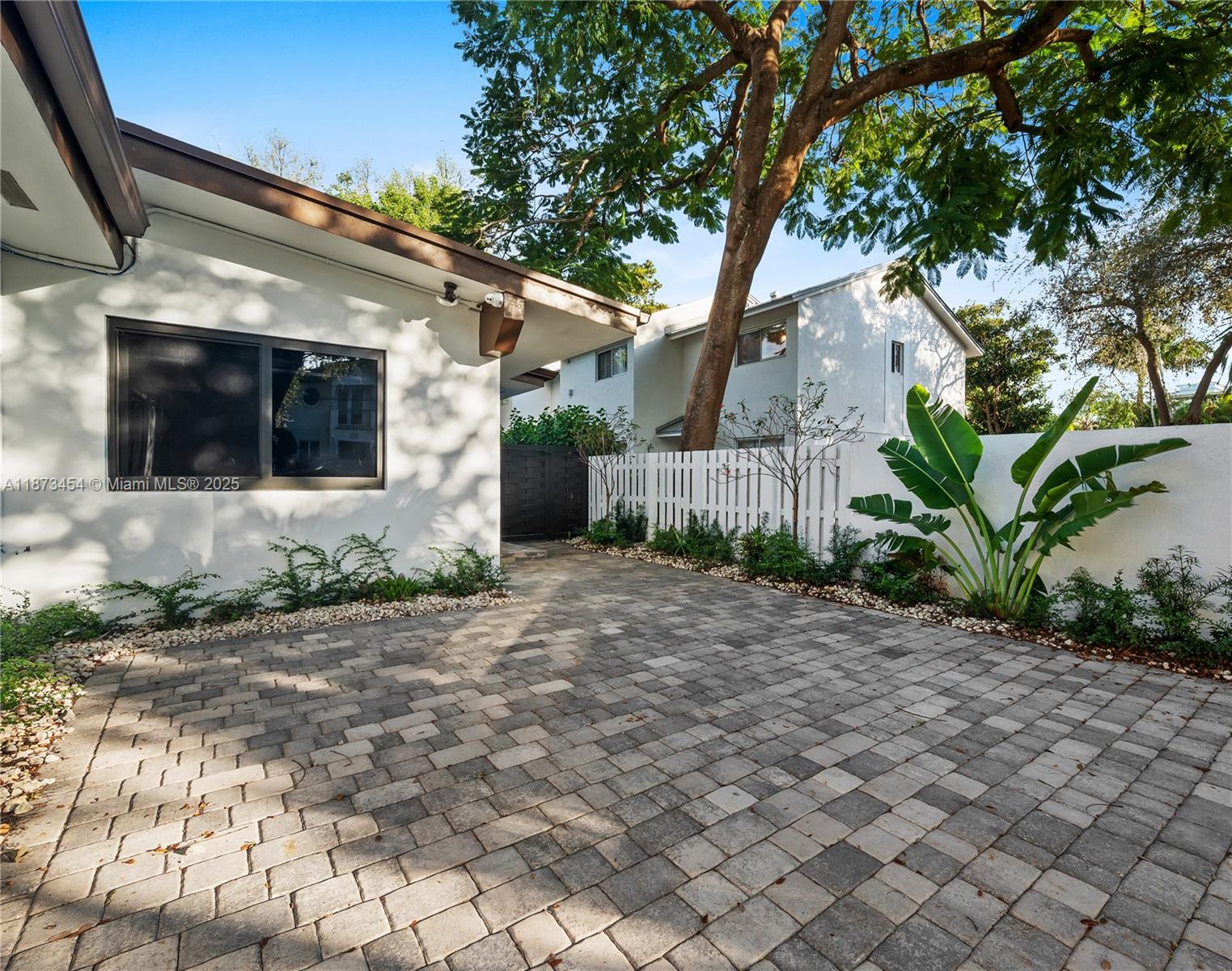 2917 Center Street Miami, FL 33133 - Photo 32 of 32 a front view of a house with a yard