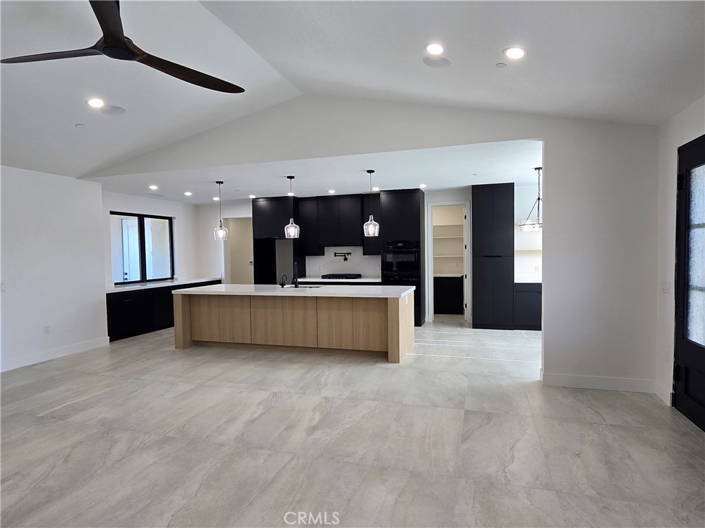 6221 Merced Road Oak Hills, CA 92344 - Photo 28 of 55