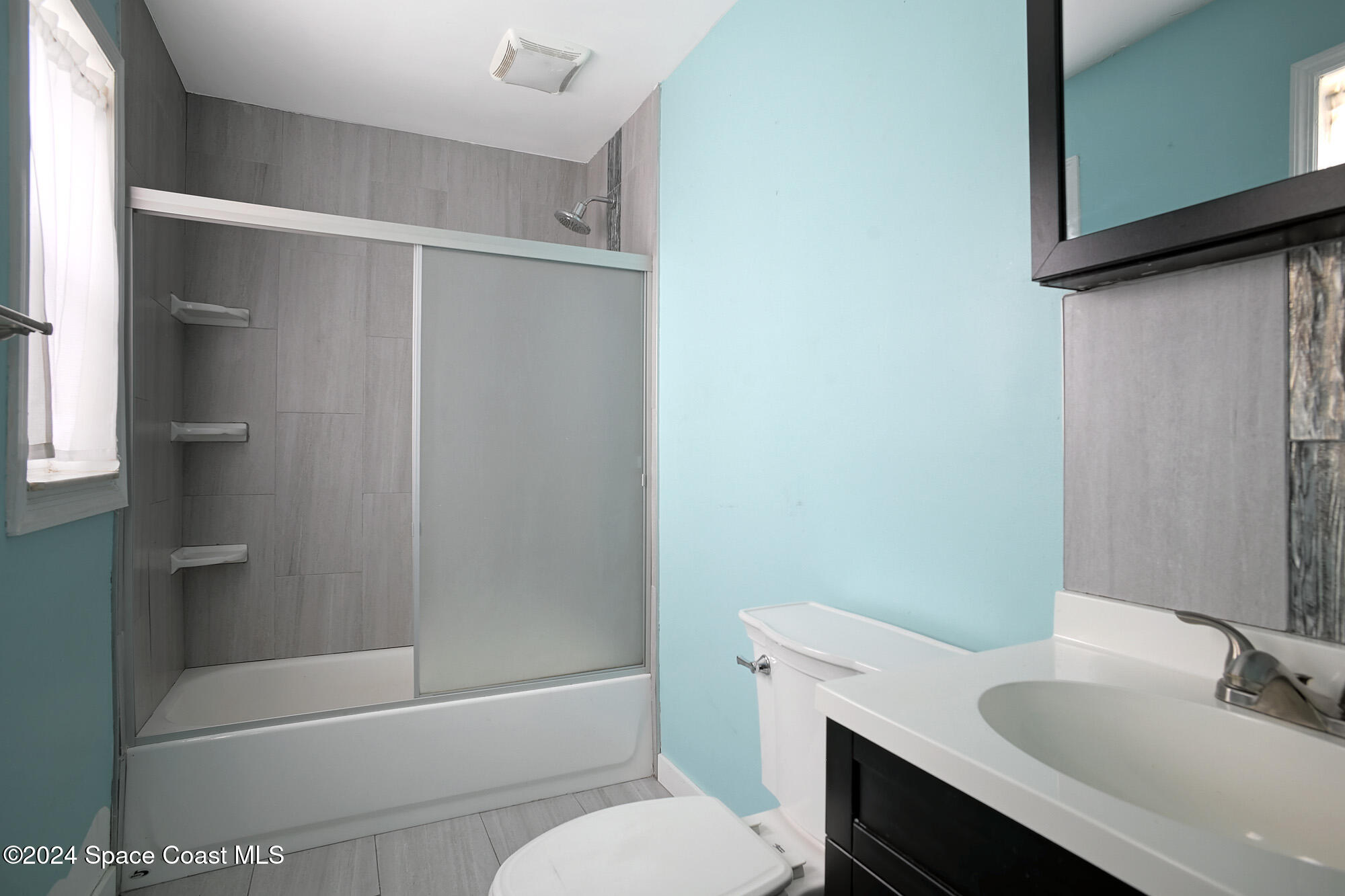 28 West Azalea Circle Rockledge, FL 32955 - Photo 13 of 18 Master Bath