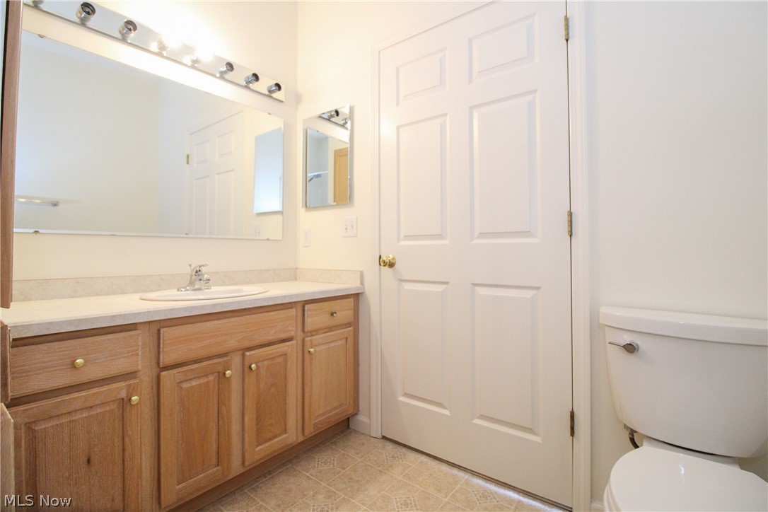 5645 Clingan Road, Unit 7B Struthers, OH 44471 - Photo 17 of 37