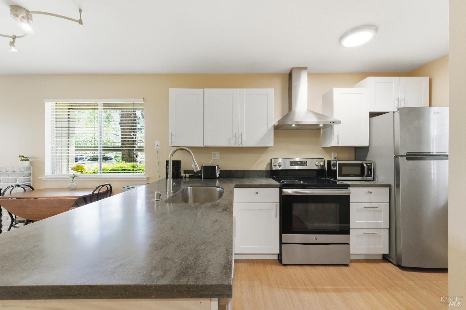205 Stony Point Road, Unit J Santa Rosa, CA 95401 - Photo 11 of 26