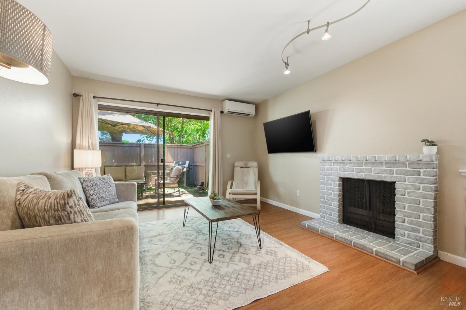 205 Stony Point Road, Unit J Santa Rosa, CA 95401 - Photo 6 of 26
