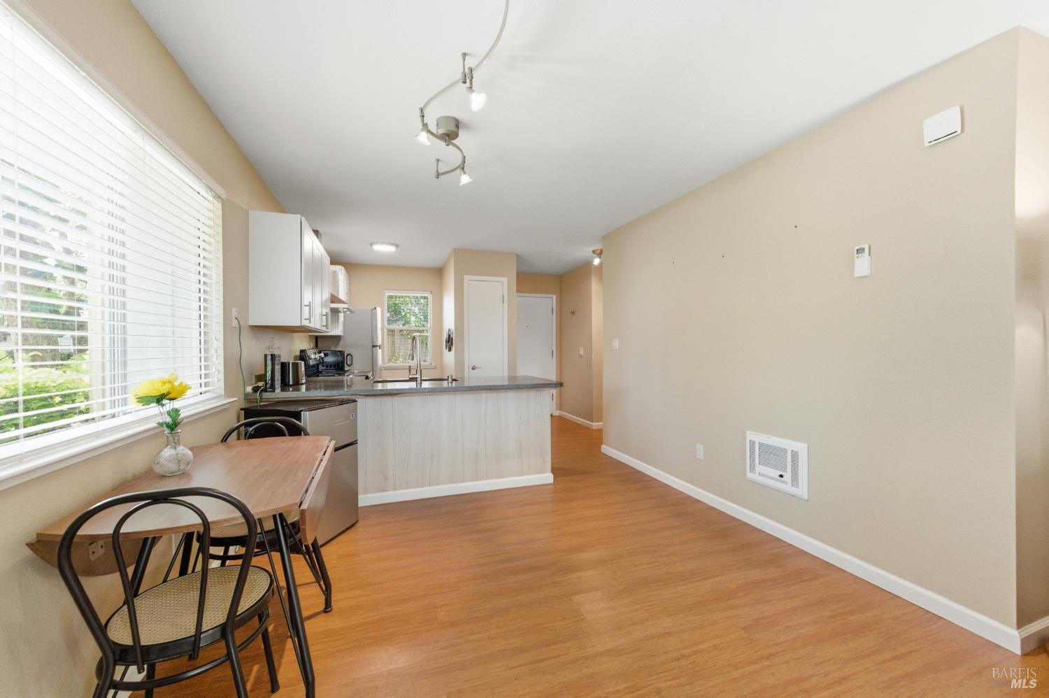 205 Stony Point Road, Unit J Santa Rosa, CA 95401 - Photo 8 of 26